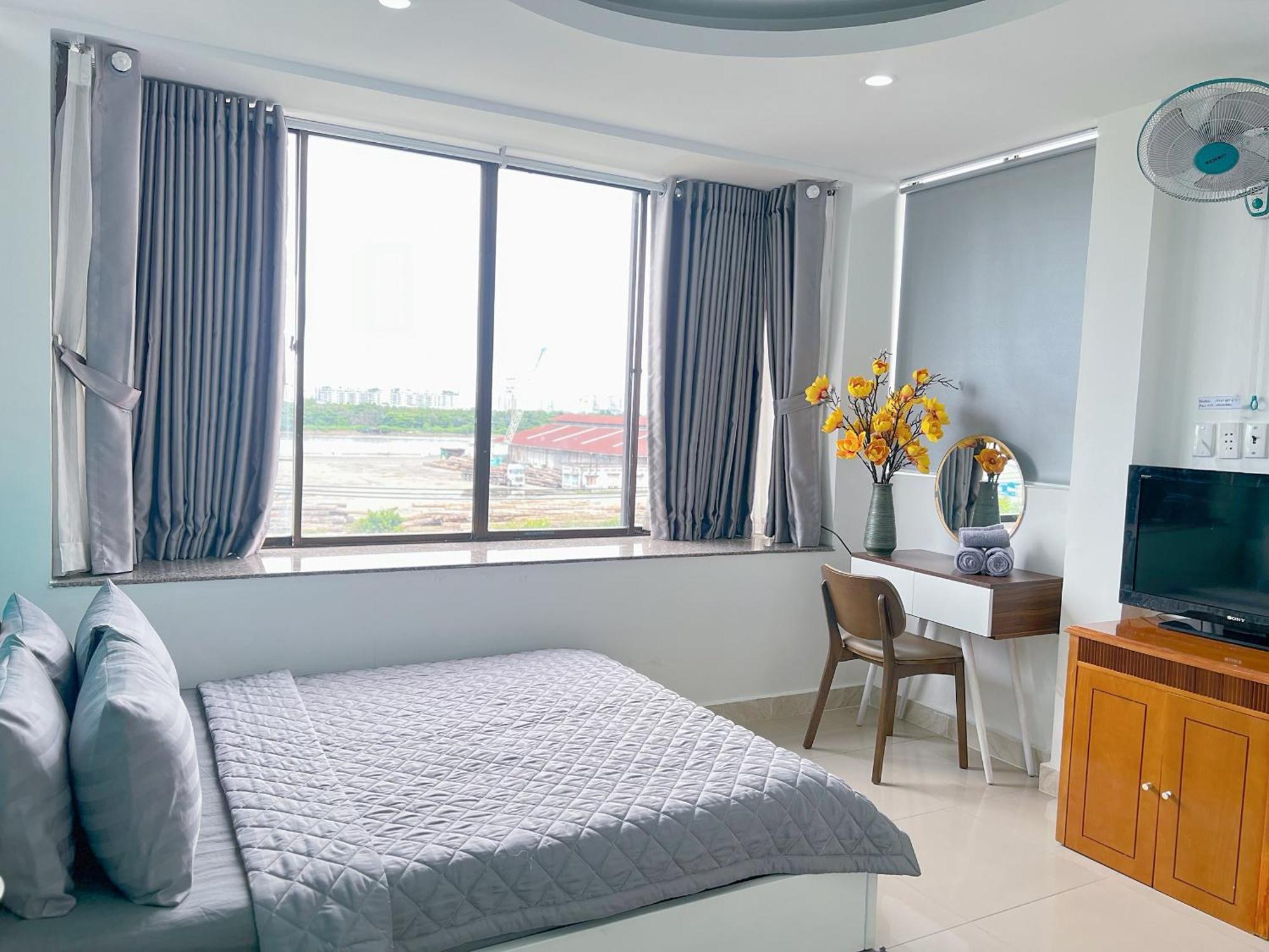 Thang Ha Khách sạn *